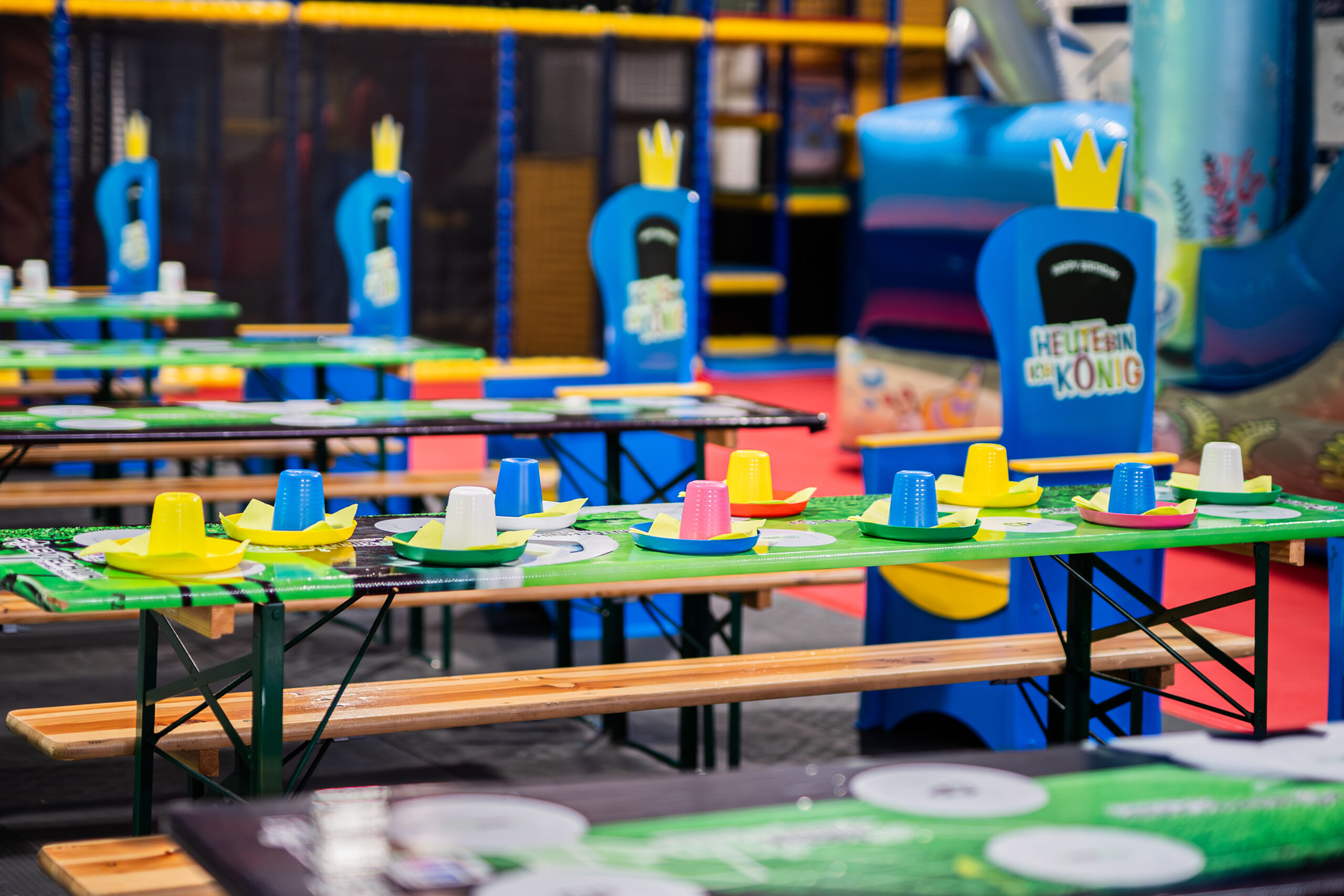 20 Tische Kinderland